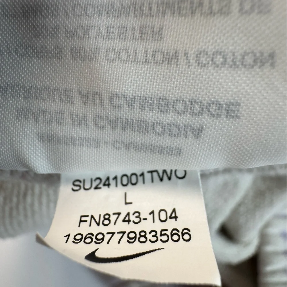 Nike Kids Cream and Light Purple Hoodie Set - Picture 10 of 11